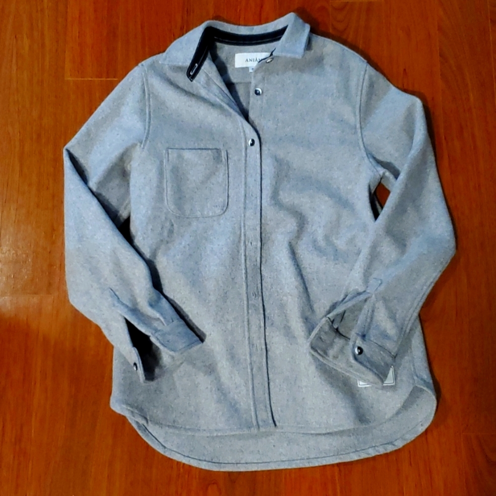 Anian Modern Melton Top